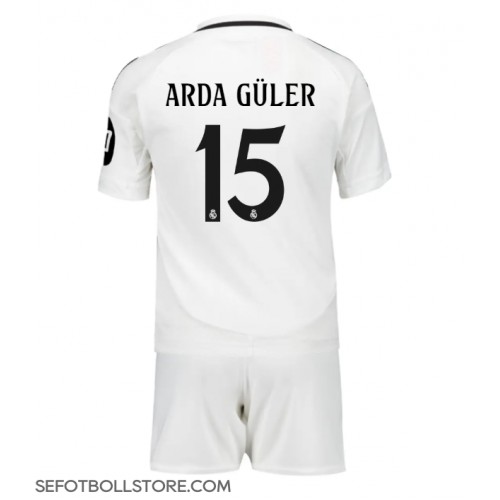 Real Madrid Arda Guler #15 Replika babykläder Hemmaställ Barn 2024-25 Kortärmad (+ korta byxor)